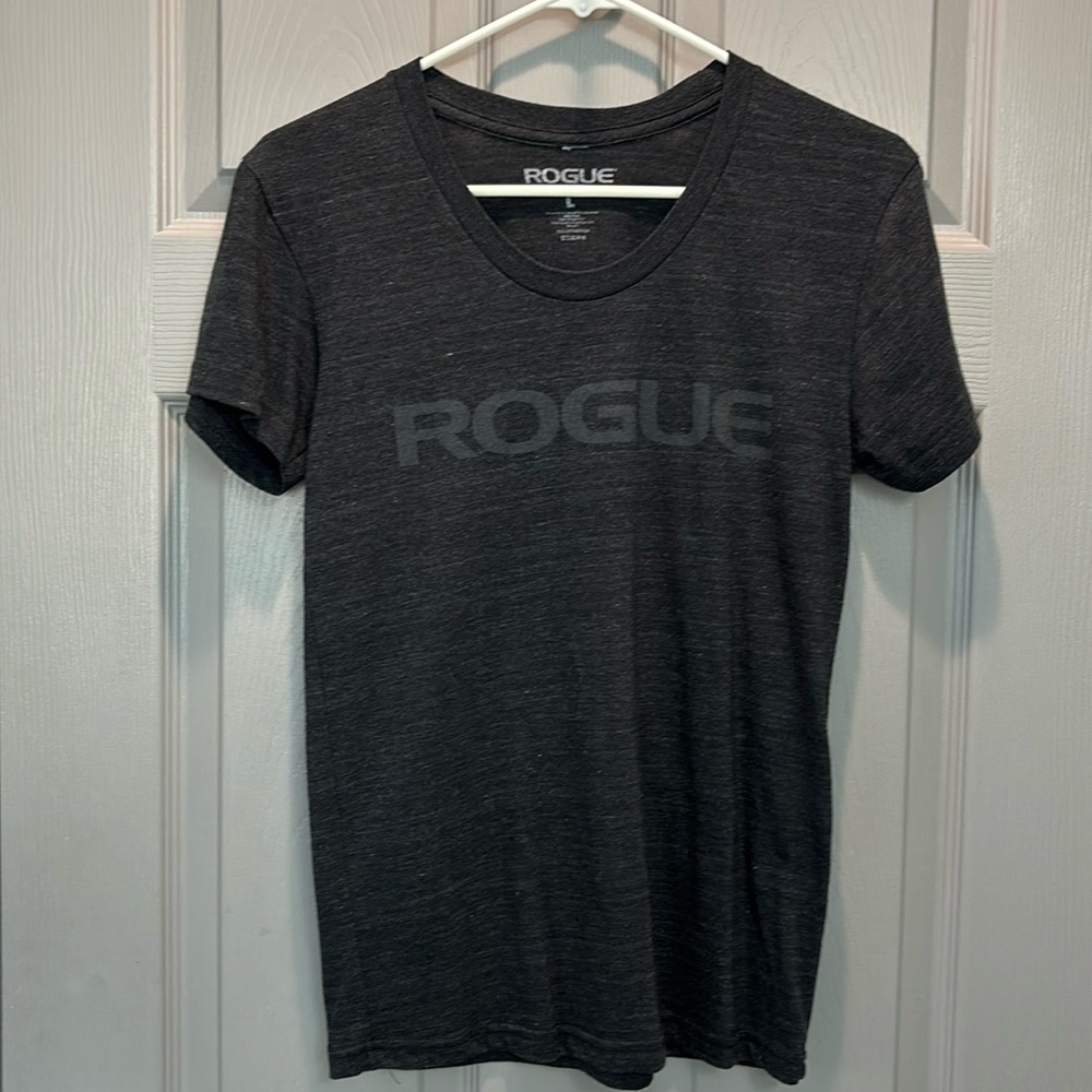 Rogue Fitness - women’s large black tshirt